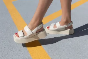 OTBT - ASSIMILATE in CHAMOIS Platform Sandals