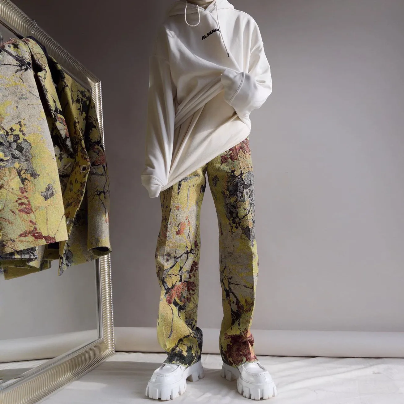 Street style fashion graffiti print casual trousers