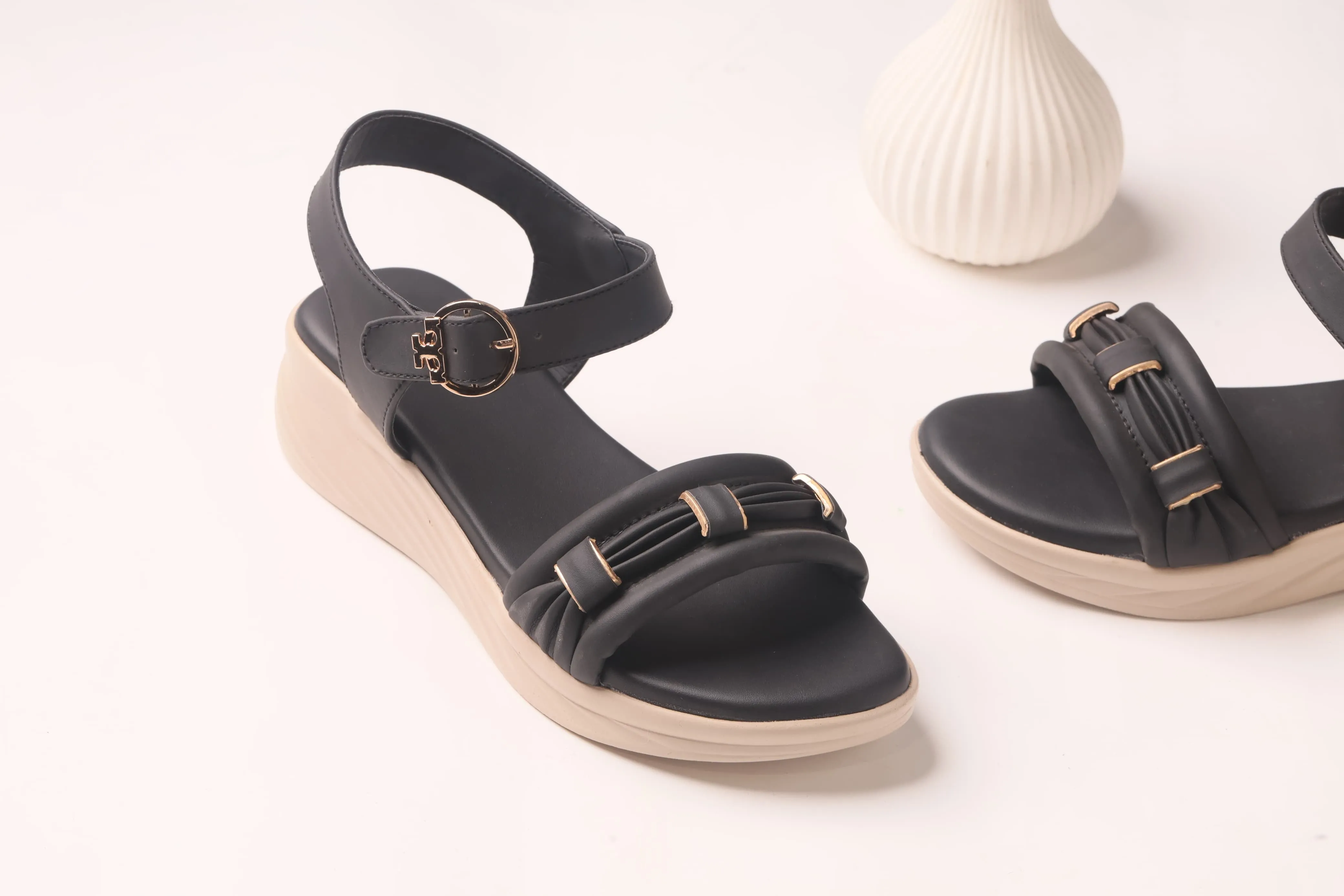 WALKBROS MEDICATED WEDGES SANDALS {  1  } - BLACK
