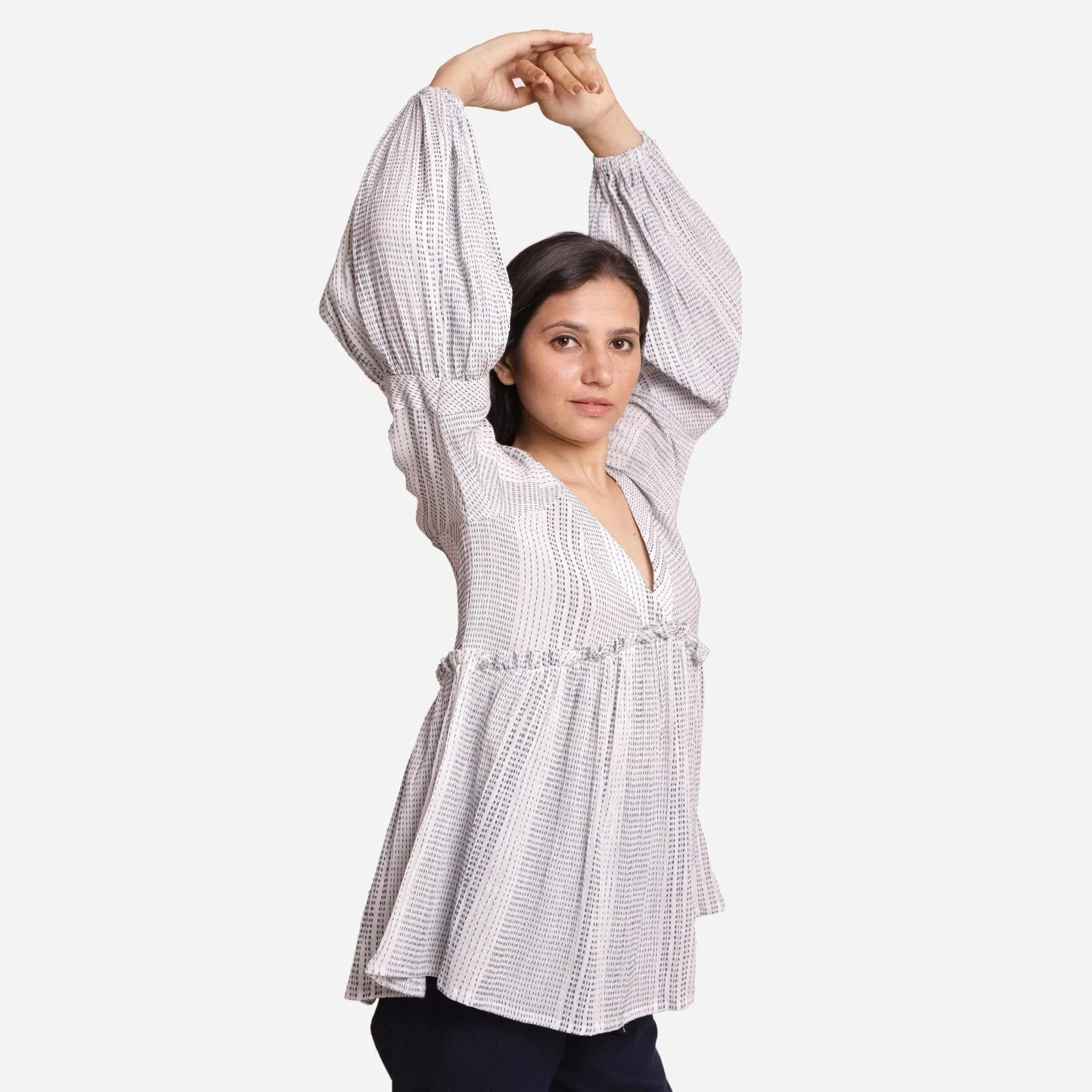 White Crinkled Cotton Raglan Sleeves Flared Blouson