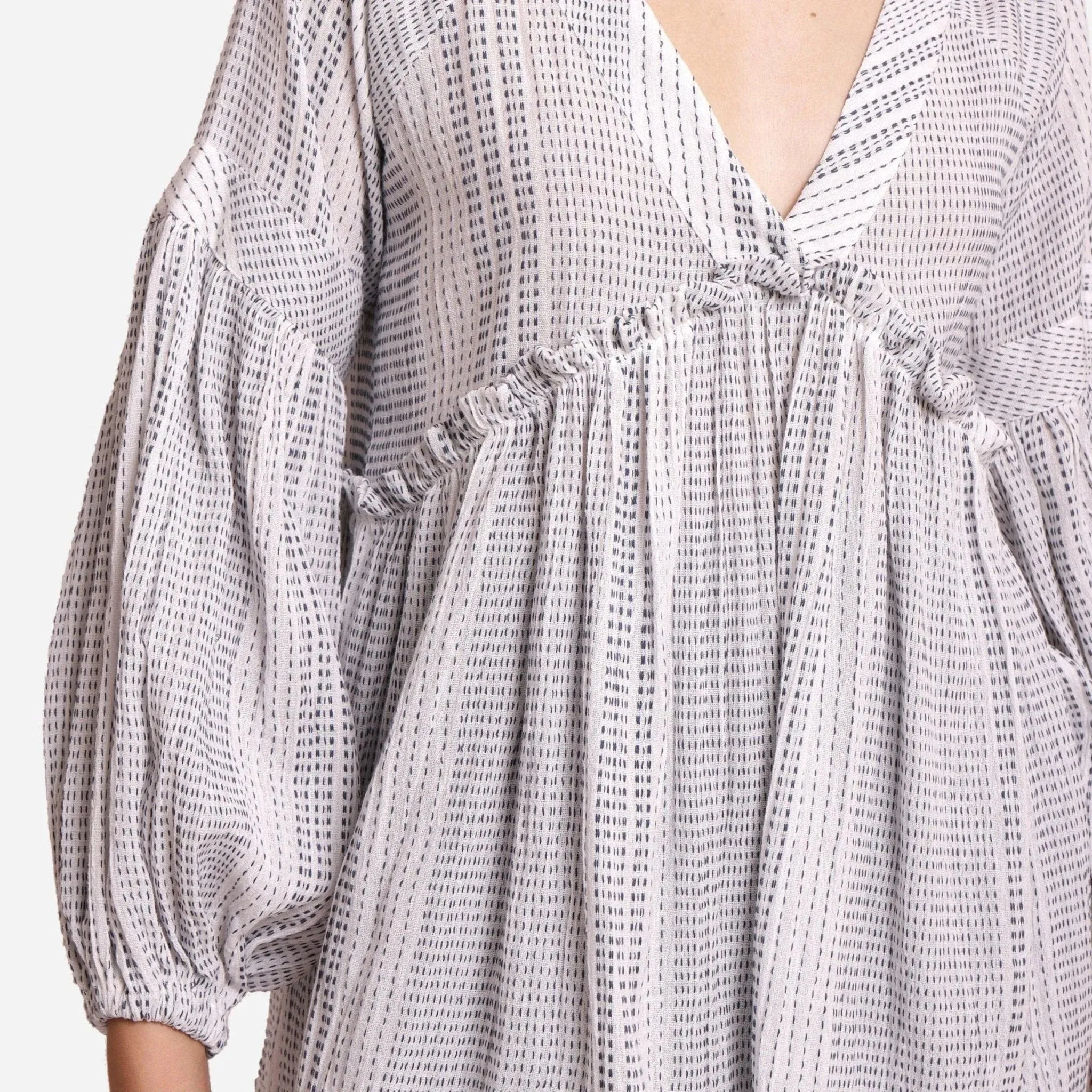 White Crinkled Cotton Raglan Sleeves Flared Blouson